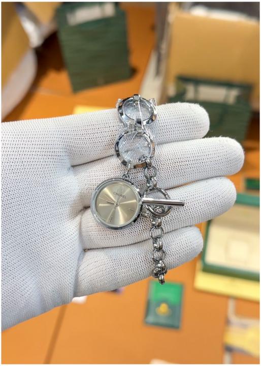 Chanel Round Silver Grey