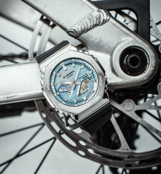 Selected Variant Image