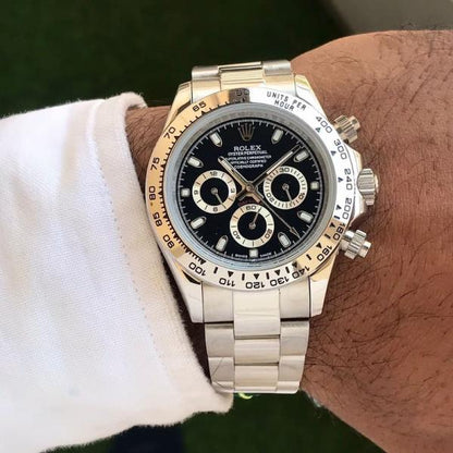 Rolex Daytona silver chain black dial