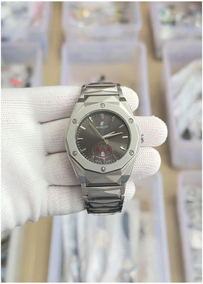 Hublot bigbang class silver grey