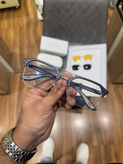 Marc Jacob with 2 extra magnet lens