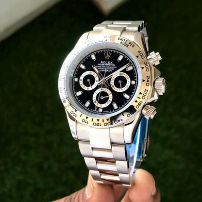 Rolex Daytona silver chain black dial